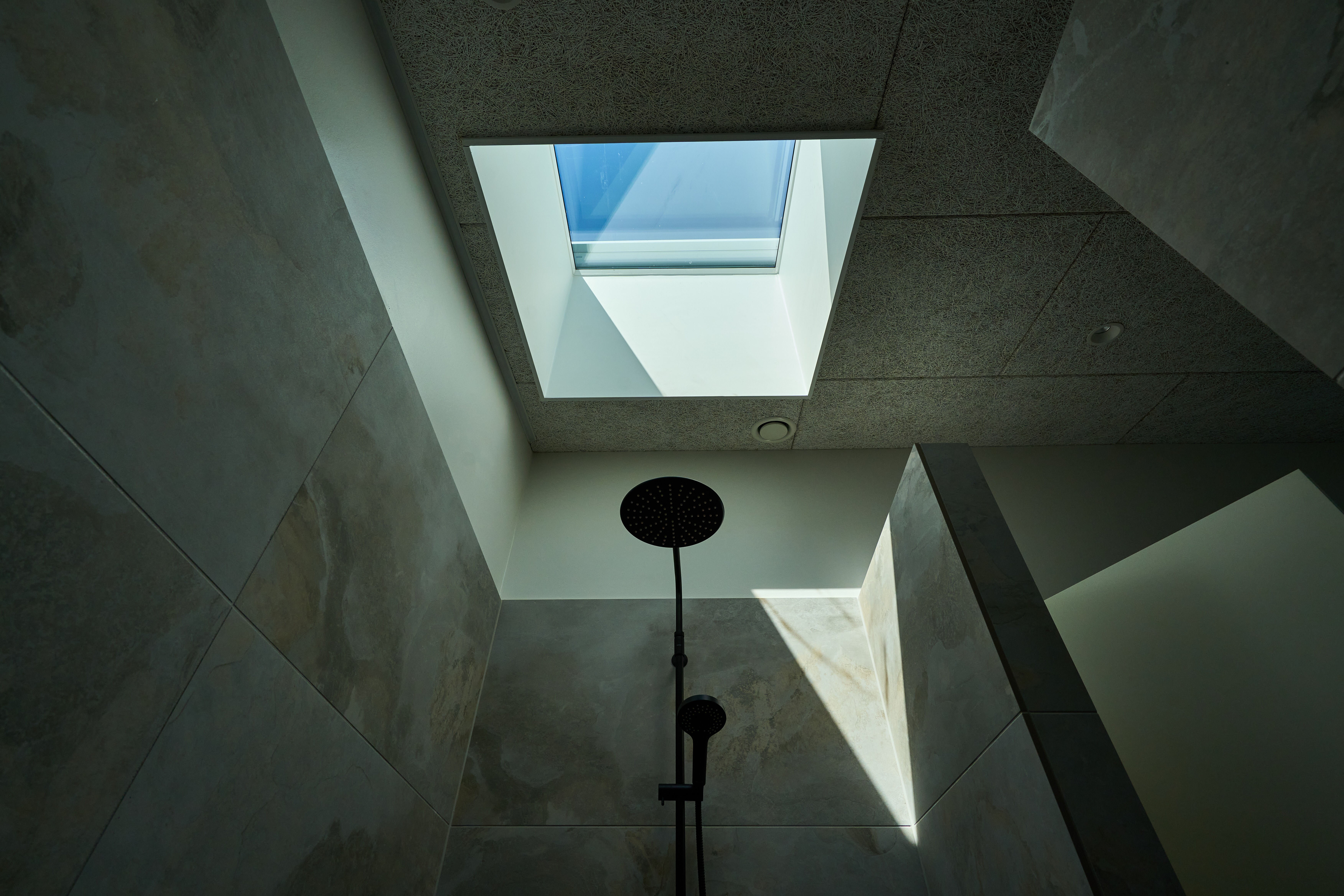 _BRO0180_702